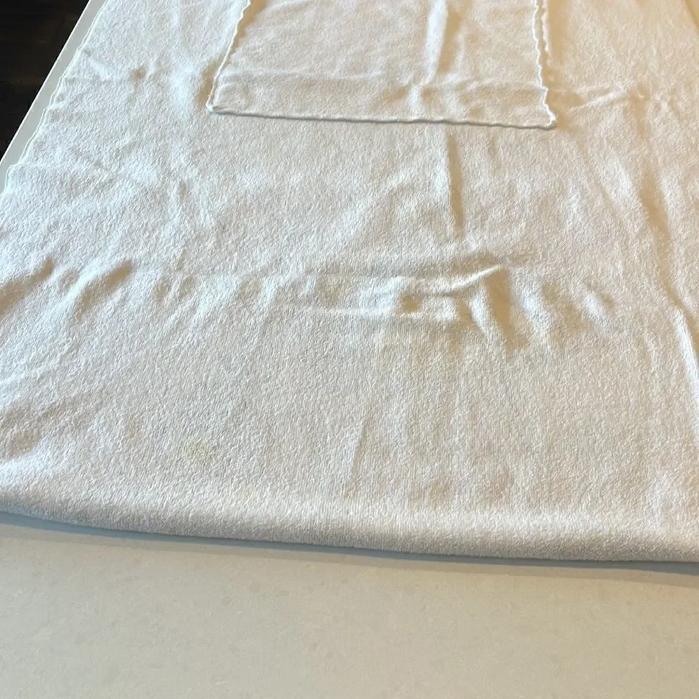 Morton salt vintage beach towel folds into carry tote , super cute. Excellent